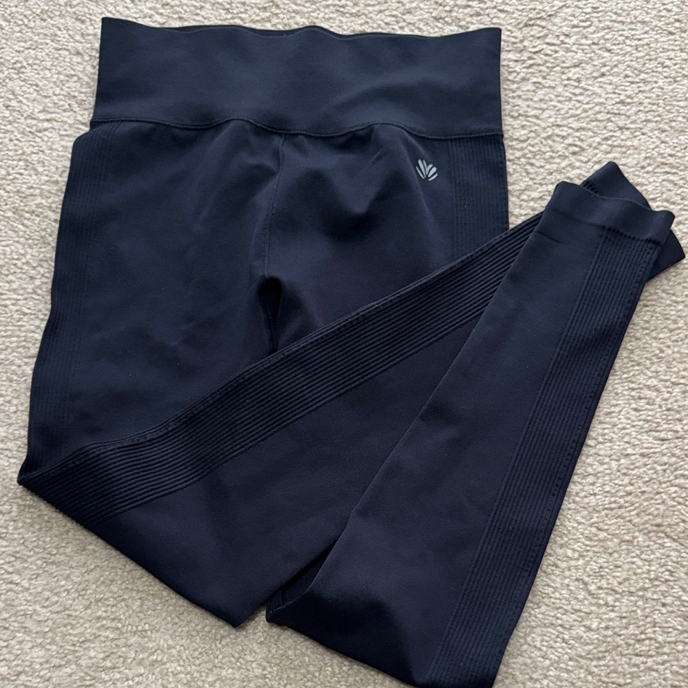 Forever 21 Black workout Leggings